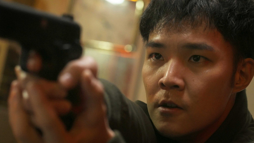 何裕天在《白雪》中再度飾演刑警。(圖/迴響影像提供)