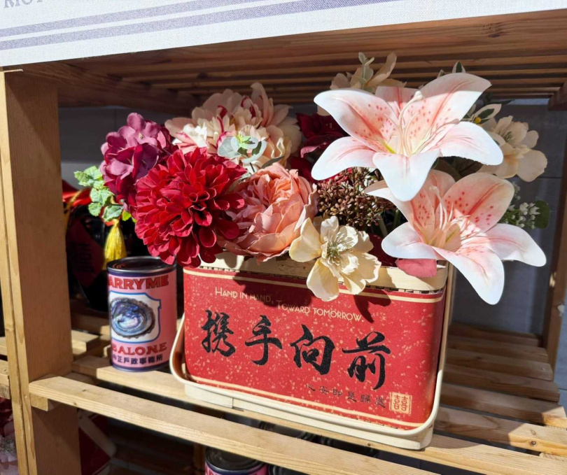 台北市中正區戶政事務所結婚拍照專區。(圖/台北市中正區戶政事務所)