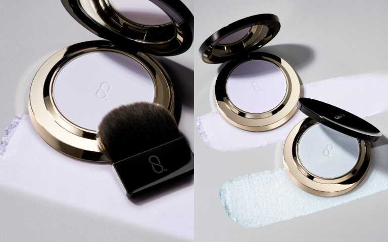 SUQQU 晶采輕霧定妝蜜粉餅(蕊)／2,100元、定妝蜜粉餅盒<附收納袋・蜜粉刷>／1,100元。（圖／品牌提供）