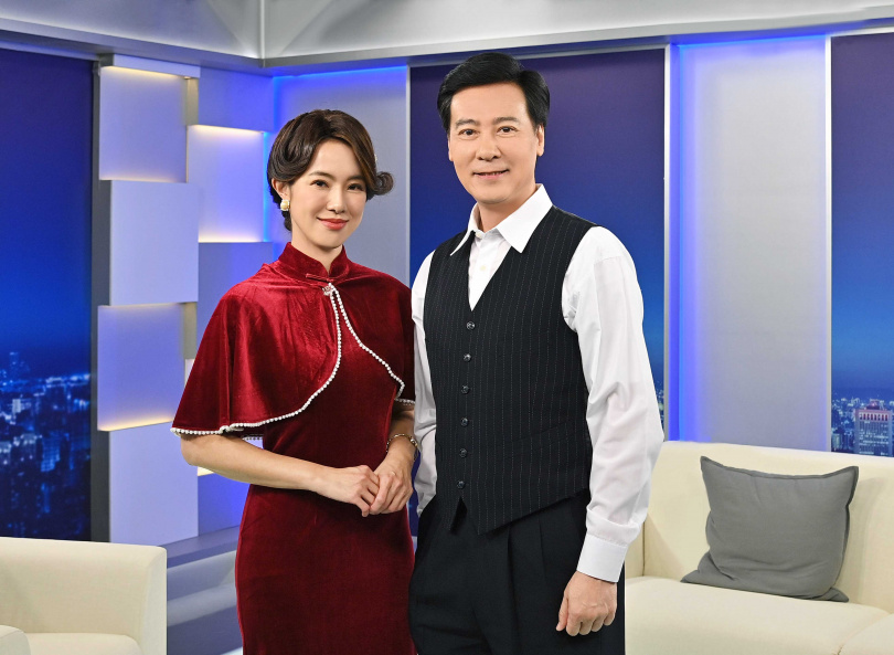 黃瑄(左)、尹昭德(右)在《寶島西米樂》中再次飾演夫妻。(圖/台視提供)