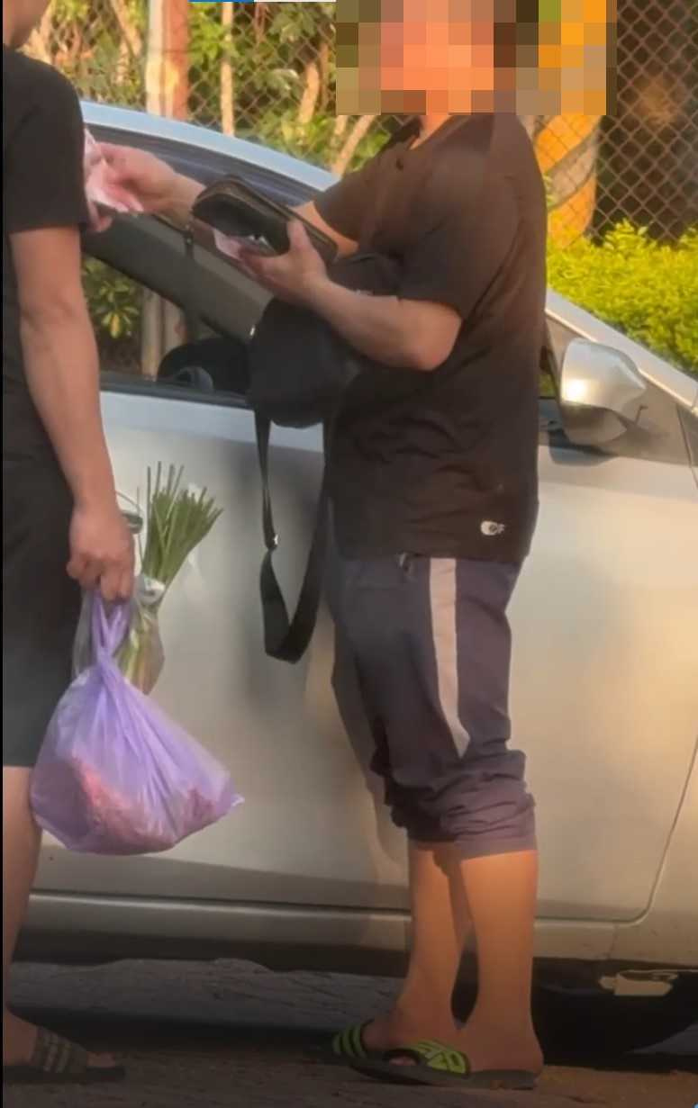 移工販售狗肉的情況更非單一個案,他們自成集團、分工細膩,在中南部地區販售肉品。(圖/流浪動物珍愛協會提供)