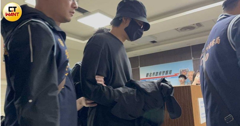 陳柏霖50萬交保。（圖／沈建邦攝）