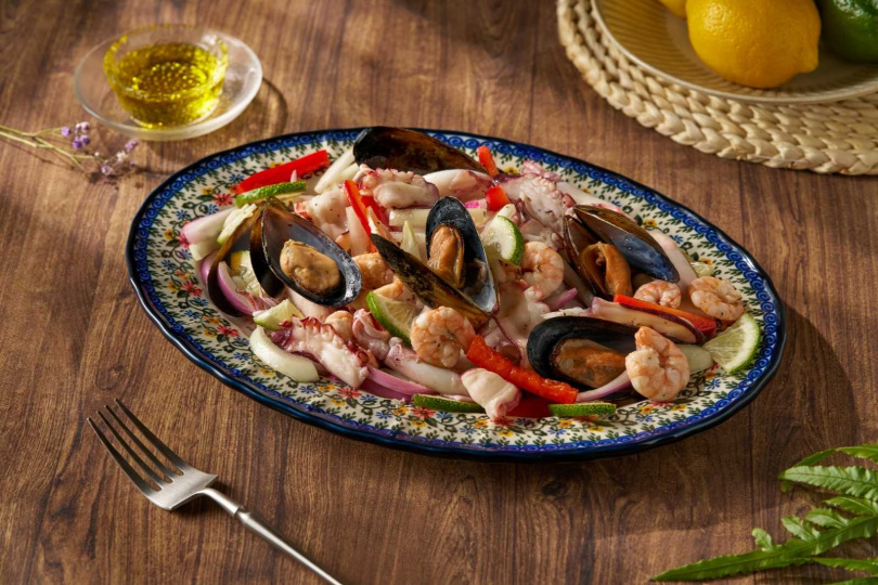 「義式檸檬海鮮沙拉」。（圖／君品Collection提供）