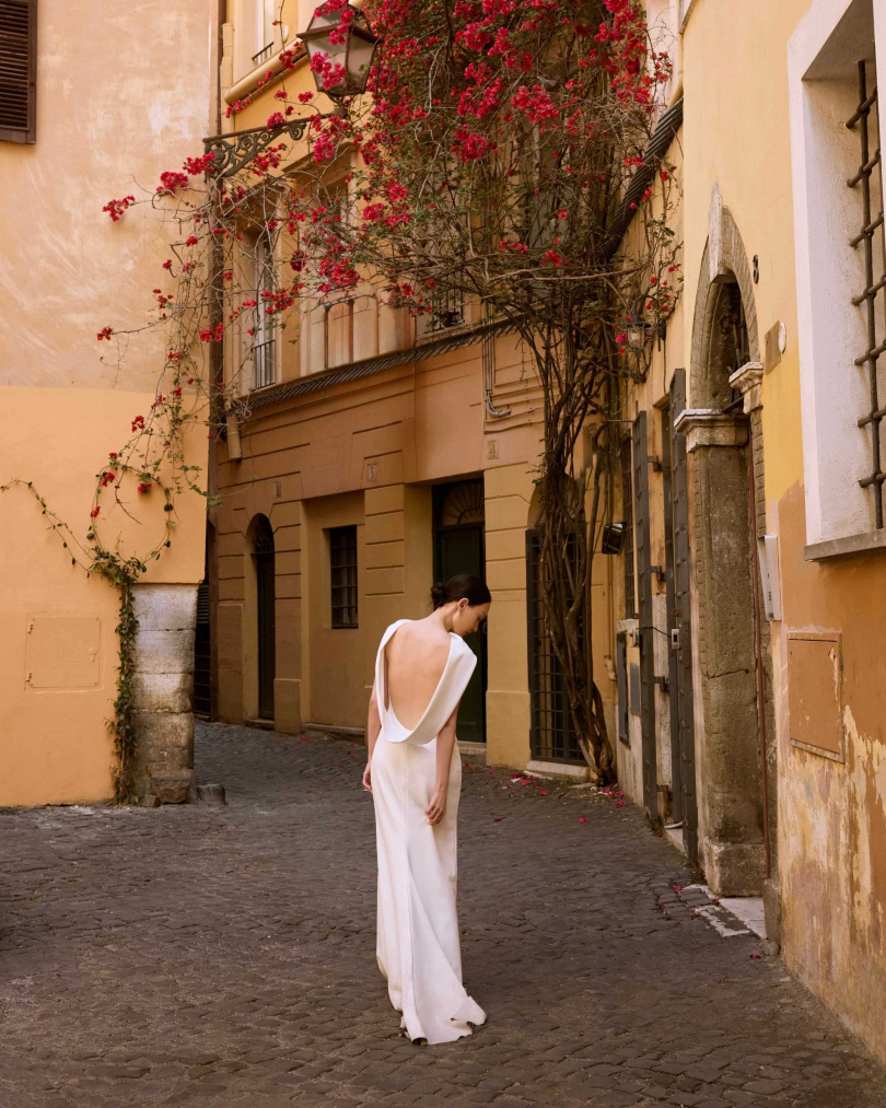 林映唯穿上設計專屬婚紗，小露香肩美背。（圖／自由試娛樂提供）