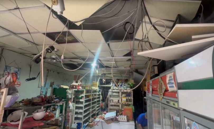 新竹氣爆造成經營逾40年的麵包店老闆夫妻不幸身亡，店面也嚴重受損。（圖／翻攝自中天新聞）