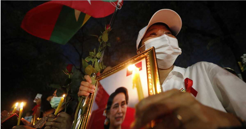 以敏昂萊為首的緬甸軍方發動政變,推翻了由國務資政翁山蘇領導的全國民主聯盟(NLD)政府。(圖/達志/美聯社)