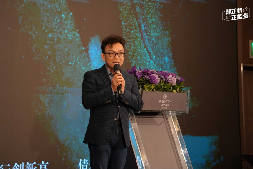 426現場有多名移工戴著鄭正鈐的廣告帽，遭疑花錢動員。（圖／鄭正鈐臉書）