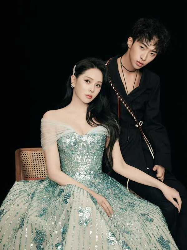 伊能靜對庾恩利的教育方式很有想法受人稱讚。(圖/翻攝自微博)