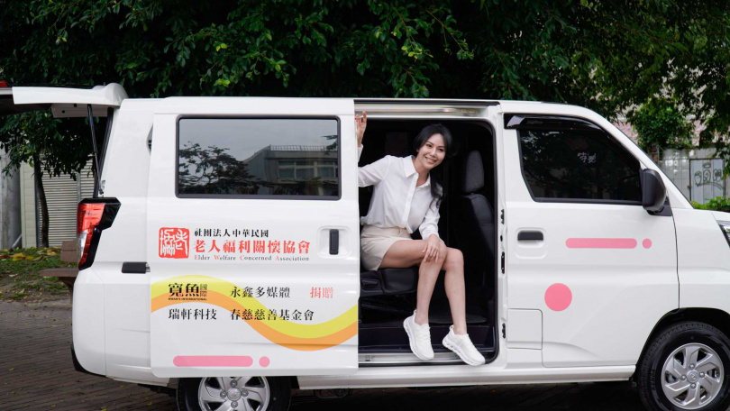 好久不見的洪曉蕾3年前在西班牙因扁桃腺感染歷經生死關卡，心境上有所轉變。（圖／寬魚國際提供）