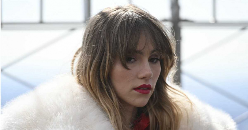 蘇琪沃特豪斯在巡演中穿著緊身皮褲，事後引發疝氣。