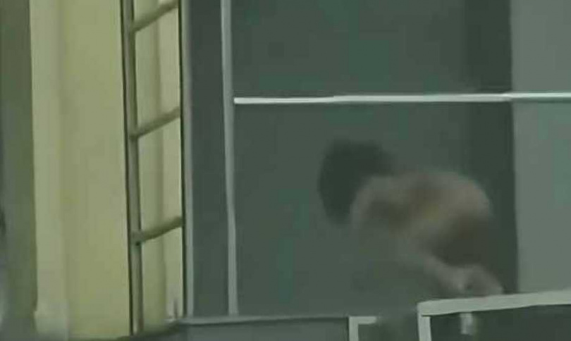 大陸一段拍攝於四川雅安石棉縣的影片近日在網上引發熱議。(圖/翻攝自微博)