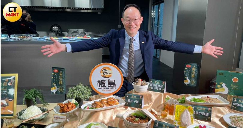 大成集團總經理韓芳豪表示，大成以科學為基礎，逐步摸索出最適合台灣的無抗飼養模式，感謝團隊的努力，未來益活雞會持續擴大規模，並且推廣到各大通路。（圖／李蕙璇攝）