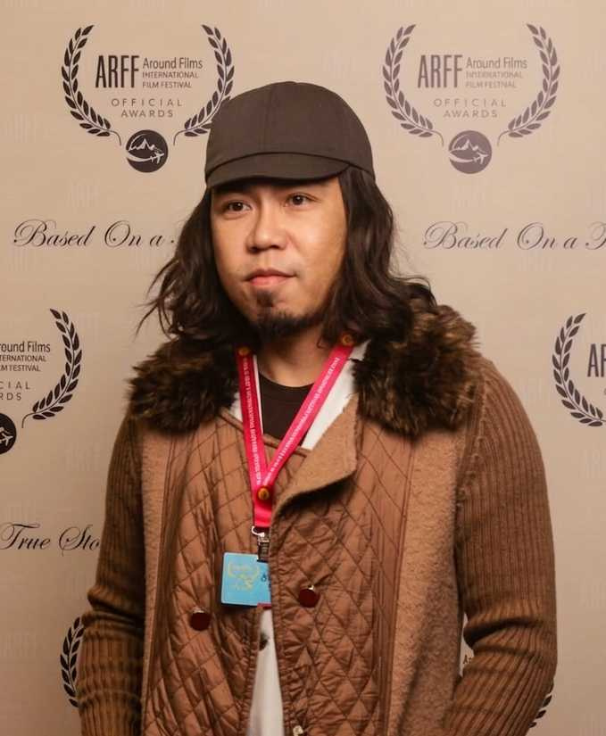 劉彥巡首次以導演身份赴巴黎領取「ARFF國際影展」獎項。（圖／T WHITE- 川彡志作、劉彥巡 Y’eaushi）