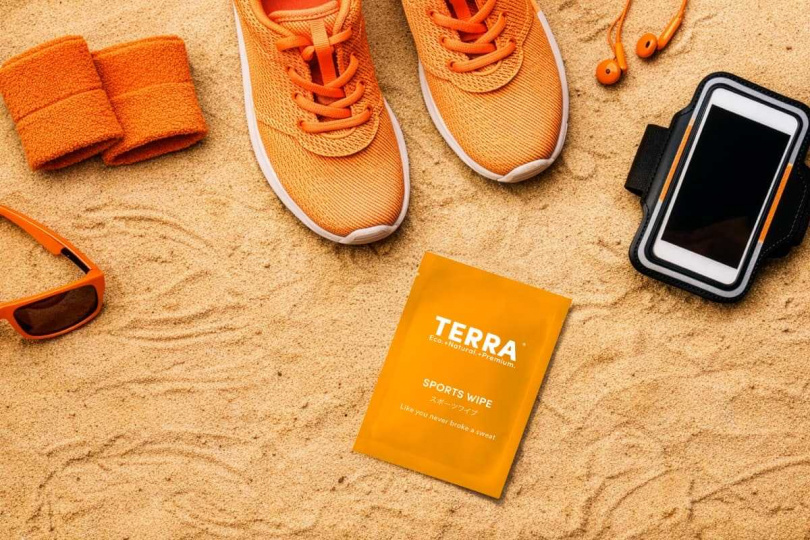 TERRA 運動潔淨(清涼薄荷)在運動流汗後使用,10秒恢復乾淨清爽。( 圖/TERRA 提供)