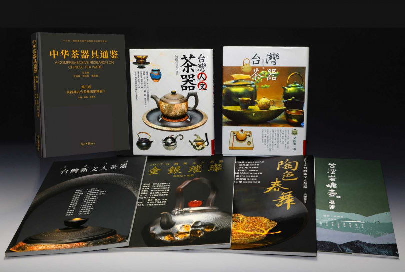 吳德亮近年不斷著書及策展推動台灣新文人壺。(圖/吳德亮攝)