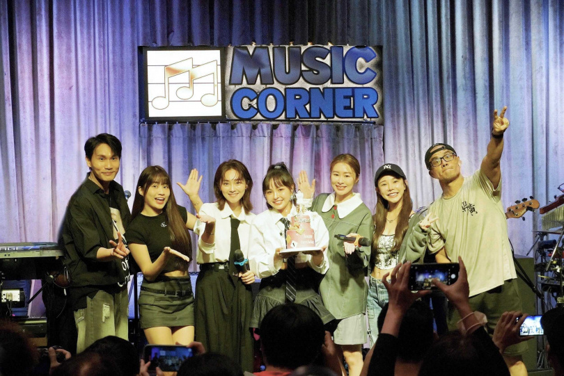 巫苡萱、張棋惠、曾瑋中、周定緯、安伯政等圈中好友，都現身力挺徐凱希。（圖／時代創藝提供）