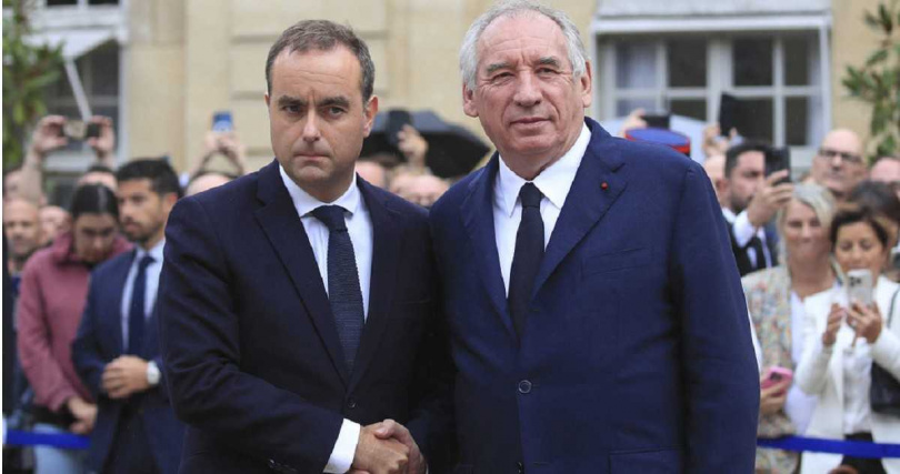 白友（左）與勒克努（右）皆為中間派政治人物，先後擔任馬克宏政府總理。