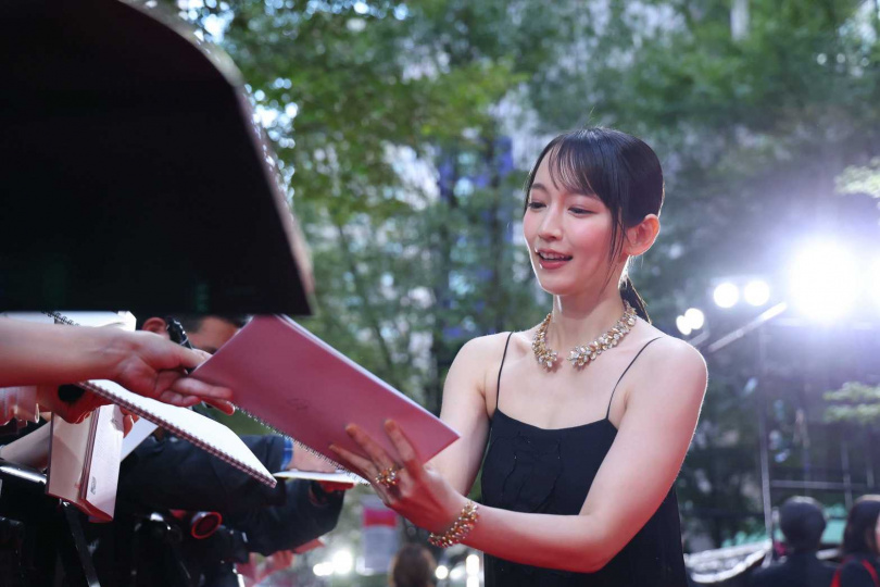 日本國民女神吉岡里帆展現超高人氣。（圖／水花電影、2025TIFF提供）