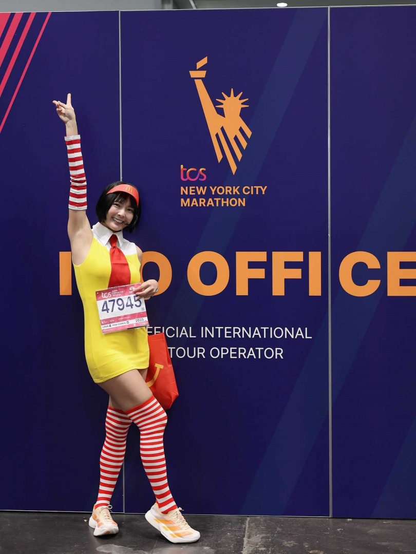 黃沐妍目前與男友正在美國參加馬拉松賽事，服裝相當藏肚。（圖／翻攝自黃沐妍IG）