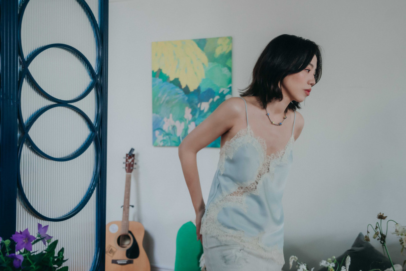 洪佩瑜拍MV時情緒大爆發。（圖／何樂音樂提供）