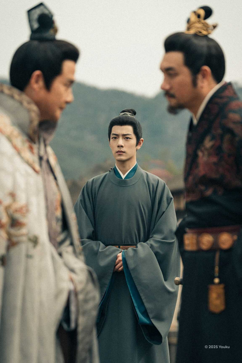 中視《藏海傳》肖戰(中)與黃覺(右)有許多對戲。（圖／中視）