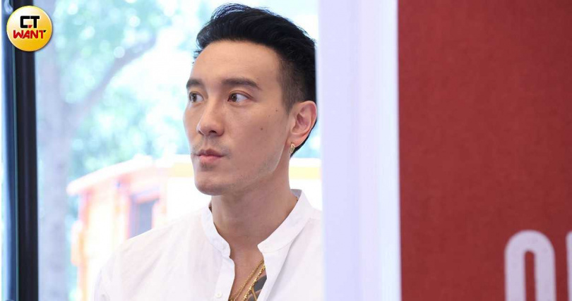 王陽明先前在世壯運受傷濺血，透露現在每天都要推下鼻樑。（圖／焦正德攝）