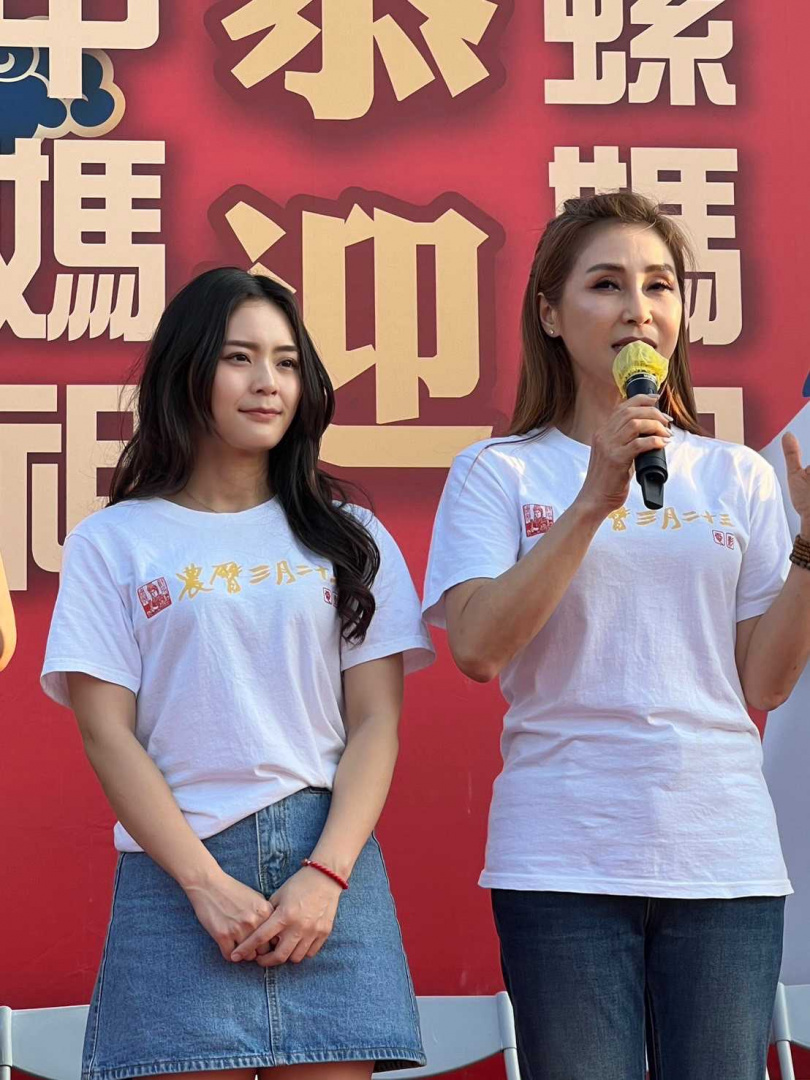 梁佑南（右）、方琦母女《農曆三月二十三》同台飆戲。（圖／北投映像電影提供）