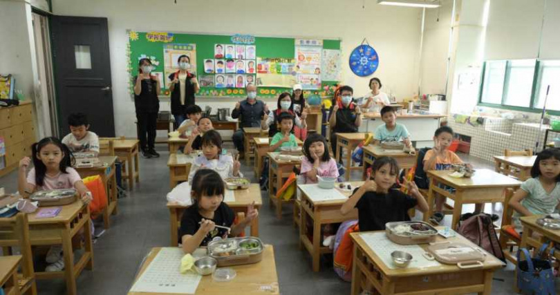 花蓮擴大「零元上學」政策，完善孩子國小到大學教育支持。（圖片提供／花蓮縣政府）