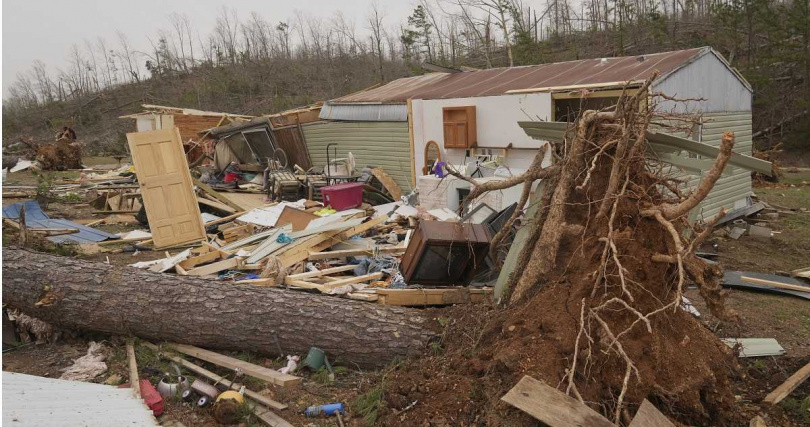 致命性龍捲風橫掃美國中西部及南部，導致至少31死、數十傷。（圖／達志／路透社）