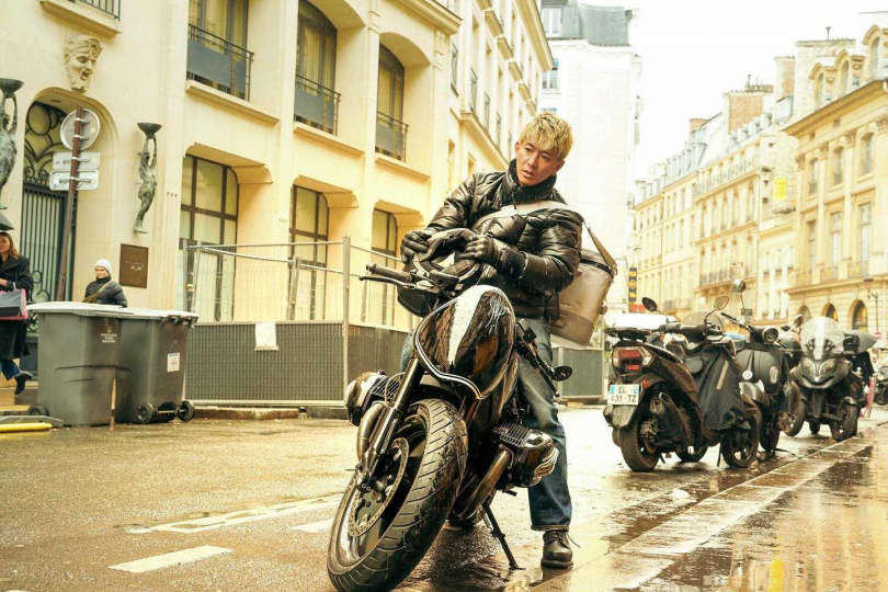 電影背景設在巴黎，木村拓哉有大量的法文台詞。（圖／取自《型男主廚三星夢：巴黎篇》IG）