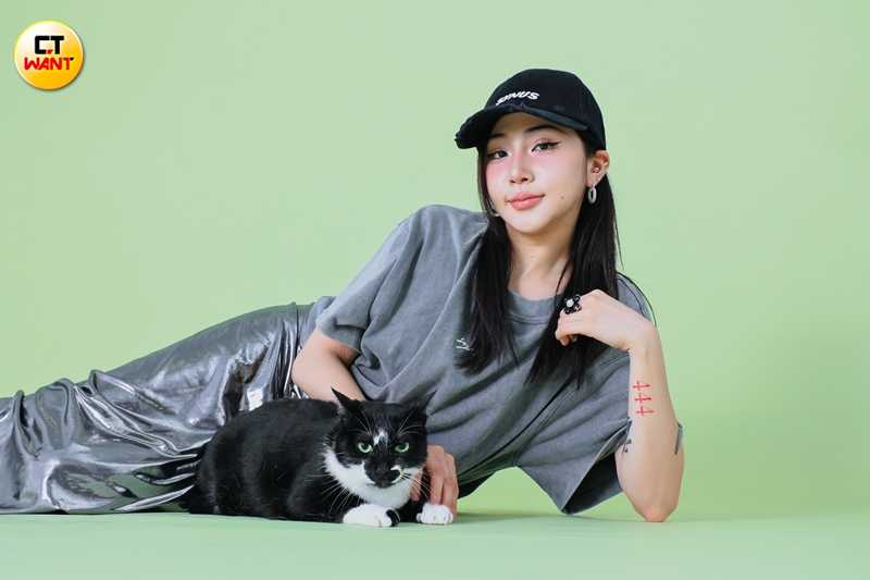 貝蒂對異性特別排斥，就連過去和筱緹同居的男友也無法接受。（圖／本刊攝影組）