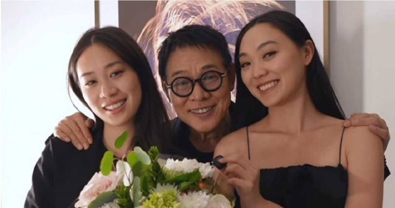 李連杰去年接受手術後,網路曾出現「移植心臟」、「全身換血」等傳聞,但已遭本人否認。(圖/翻攝自IG,@jetli)