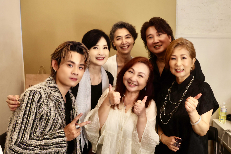 周治平開唱台下眾星雲集。（圖／尚時代文創娛樂提供）