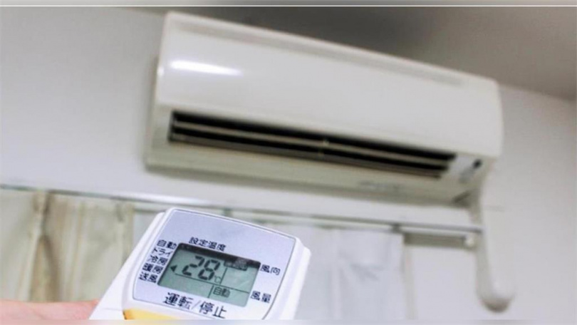 民眾曬電費帳單,40多坪三房兩廳電費高達16575元,網友驚呆(圖/翻攝自threads)