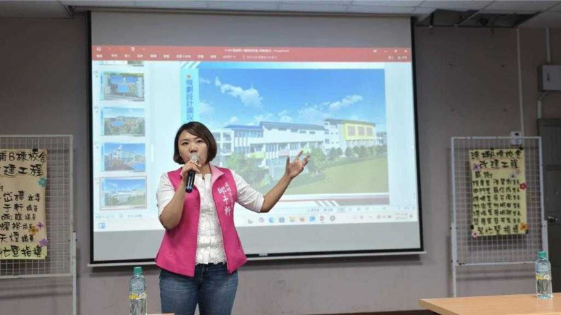 高雄市議員邱于軒認為，高市府用華麗詞藻宣示淨零碳排目標，卻放任超過50年的大林電廠燃煤機組發電，讓高雄人用肺為全台灣穩定供電。（圖／翻攝自邱于軒臉書）