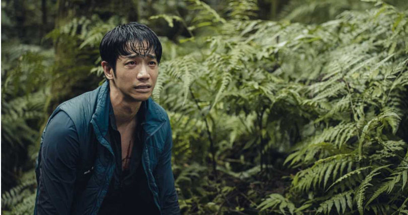 劉以豪在《山忌 黃衣小飛俠》刻意不健身讓肌肉消風，腰圍也小了一圈。（圖／威視提供）