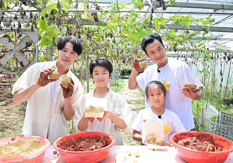 《雙星家遊團》本周由林佑星帶著女兒小花、黃文星帶著兒子小星一同出遊。(圖/台視提供)