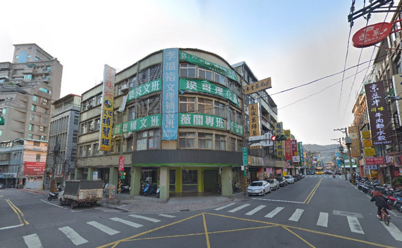 若全街廓整合，基地面積可達300坪。（圖／翻攝GoogleMaps）