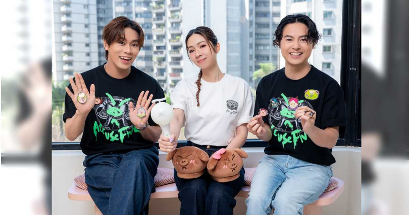 告五人親自參與周邊設計監修。（圖／相信音樂提供）