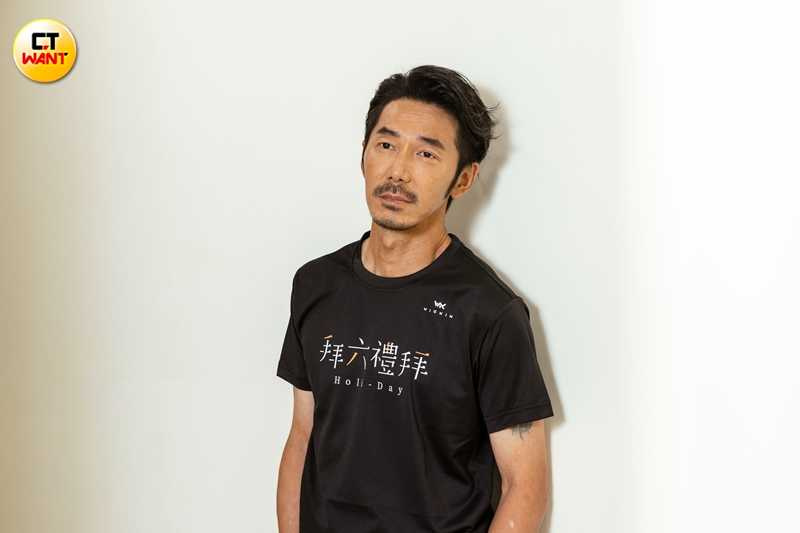 演過跨性別者的李李仁,更能理解每個人都有選擇的權利。(圖/楊澍攝)