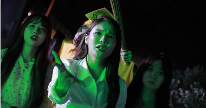 琳妲表示最大的挑戰是需要收起平常瘋癲的形象。（圖／ 17LIVE提供）