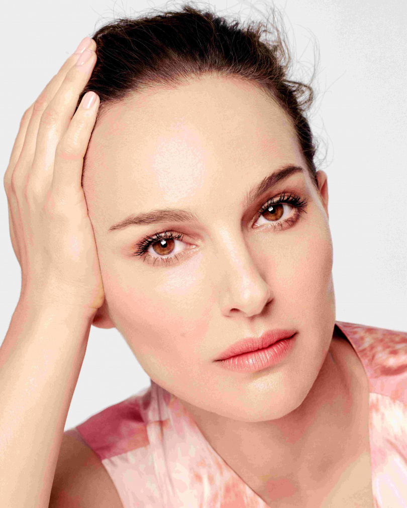 娜塔莉波曼搬錢力挺《再見未來男孩》推中、法文版春節上映。(圖/海鵬提供)