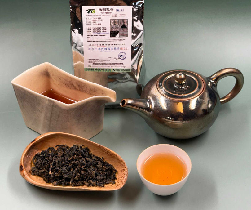 伍紀年代茶協會各年份茶品均有嚴格送檢且都「零檢出」。（圖／吳德亮攝影）