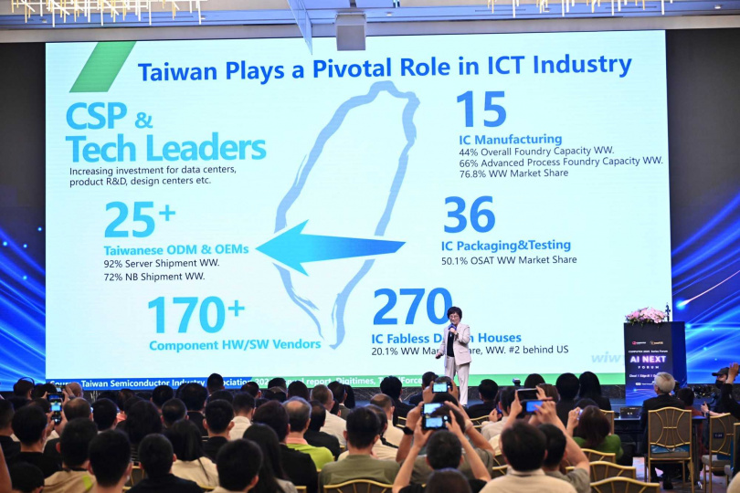洪麗寗罕見以演講者身分，站上COMPUTEX暖場論壇「AI NEXT FORUM」的舞台。（圖／翻攝自緯穎臉書）