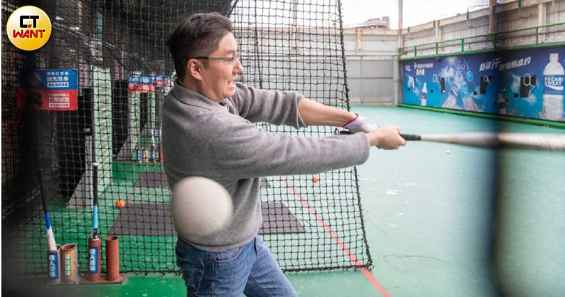 國民黨立委張智倫(圖)強調民主社會尊重不同聲音,有信心於26日直球對決面對民意。(圖/劉耿豪攝)