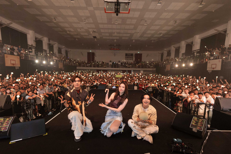 告五人舉辦Live house巡迴演唱會，宜蘭首場吸引近2000名粉絲到場支持。（圖／相信音樂提供）