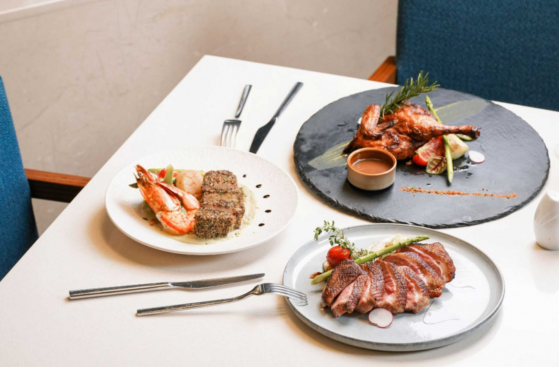 在和逸飯店‧高雄中山館30樓打卡贈Cozzi THE Roof餐飲抵用券200元，可於高空景觀餐廳享全新春季菜單優惠。（圖／國泰飯店觀光事業提供）