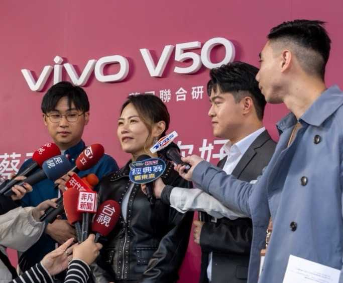vivo台灣總經理陳怡婷（左二）。（圖／廖梓翔攝）