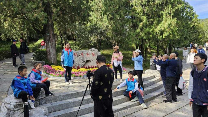 「拒絕上學門診」一號難求，開診10個月接診近萬人次。（圖／中國時報藍孝威攝）