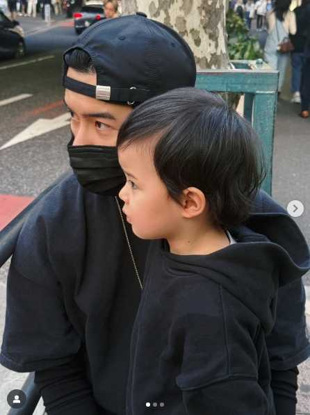 唐禹哲罕見公開4歲兒零偽裝照片，清晰側臉全被粉絲看光。（圖／翻攝自唐禹哲Instagram）